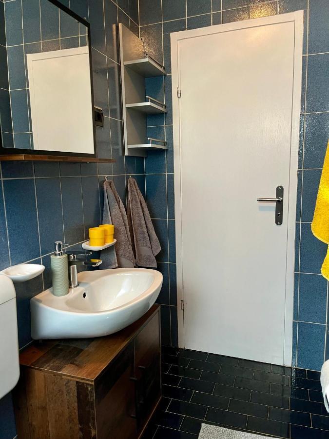 Apartmani Zora Cres Exteriör bild