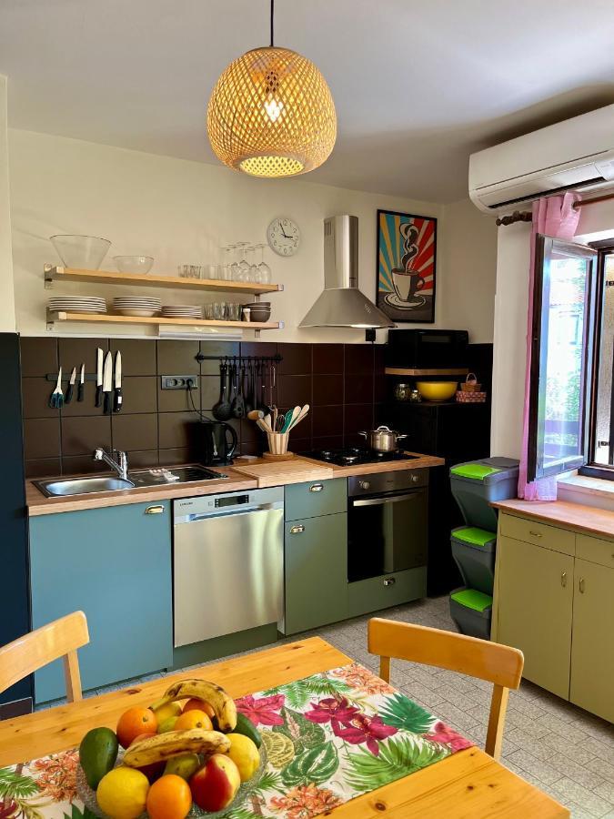 Apartmani Zora Cres Exteriör bild
